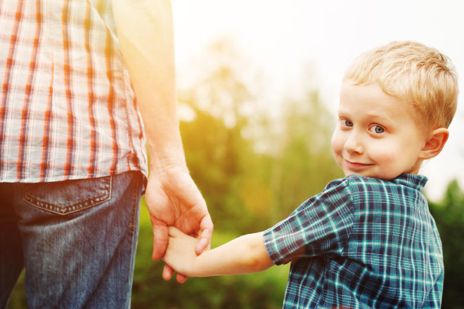 10 consigli per crescere bambini felici e sicuri di sé