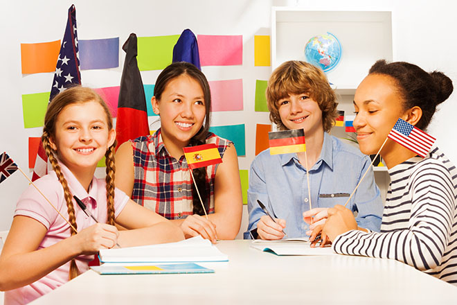 far studiare i figli all'estero