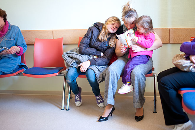 Donne incinta attendono al pronto soccorso