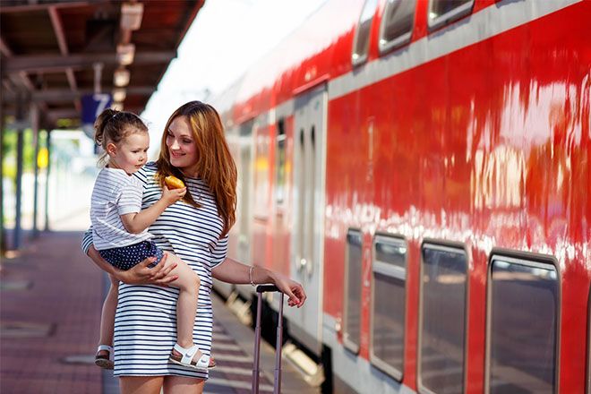 4 consigli per viaggiare in treno con i bambini piccoli